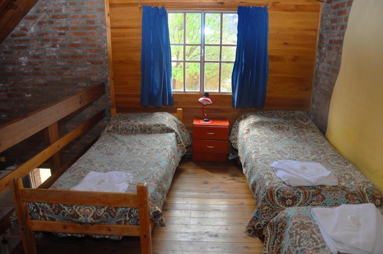 La Toma Complejo De Montana - Cabanas Y Habitaciones En Hosteria Mina Clavero Dış mekan fotoğraf